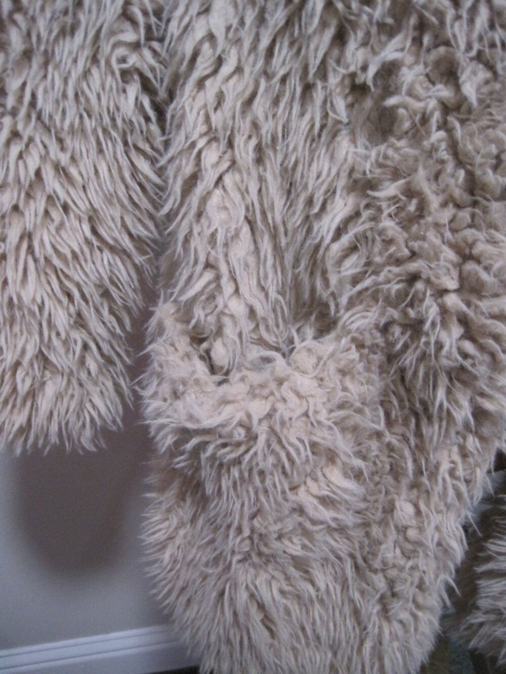 Love Tree Womens Jacket Size Small Beige Faux Fur Open Front Coat Oversized - Picture 2 of 8